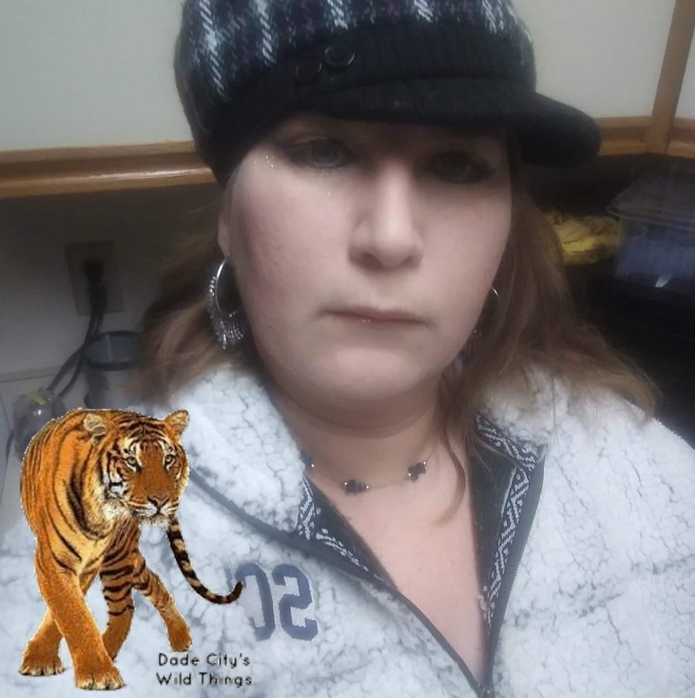 Hello I am Brandy the Posher DarkTinkerbell2! Check out my website and Facebook!
